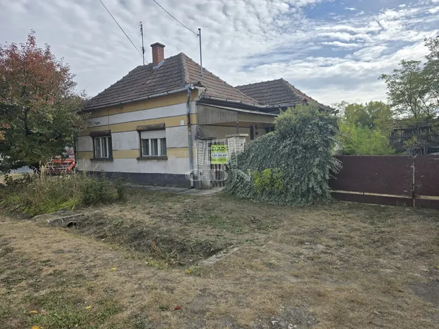 Eladó ház Csikéria 67 nm