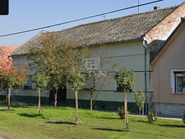 Eladó ház Vaskút 225 nm