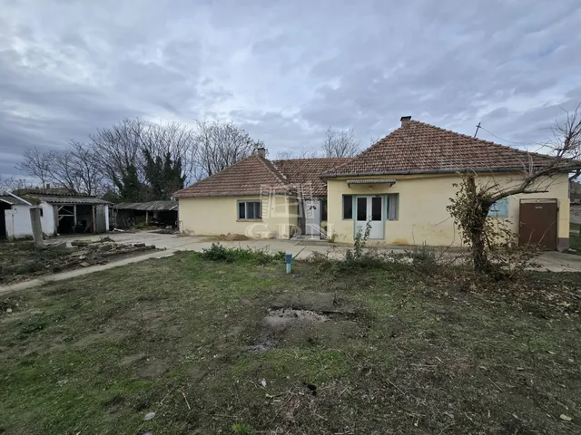 Eladó ház Madaras 90 nm