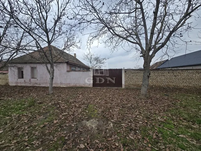 Eladó ház Madaras 80 nm