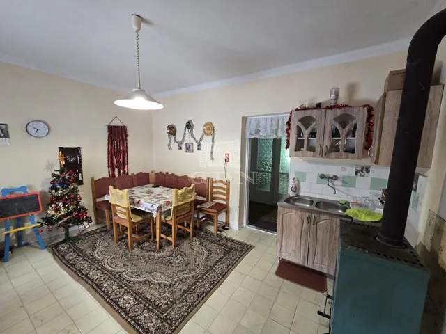 Eladó ház Borota 75 nm