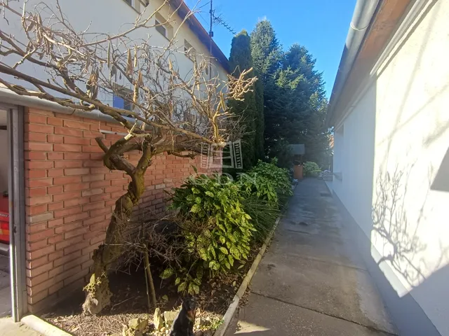 Eladó ház Baja, Rókusváros 92 nm