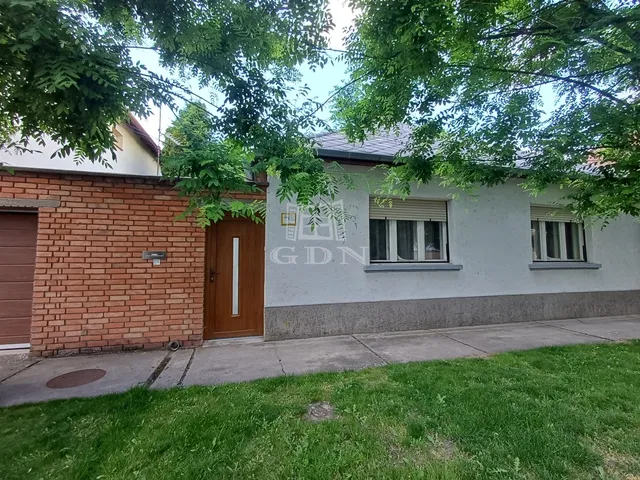 Eladó ház Baja, Rókusváros 92 nm
