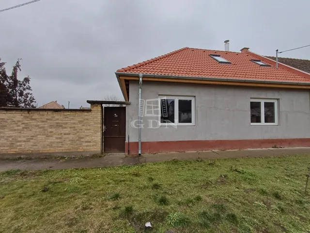 Eladó ház Baja, Homokváros 120 nm