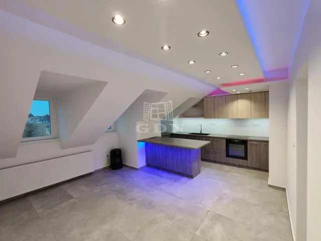 Eladó lakás Baja, Belváros 82 nm