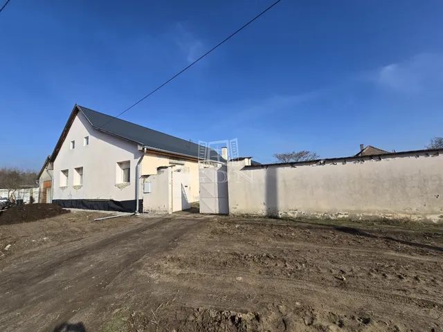 Eladó ház Vaskút 131 nm