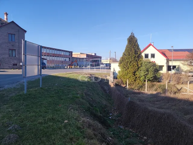 Eladó telek Baja, Újvárosi lakótelep 742 nm