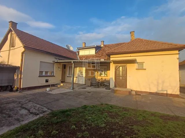 Eladó ház Baja, Bajaszentistván 150 nm