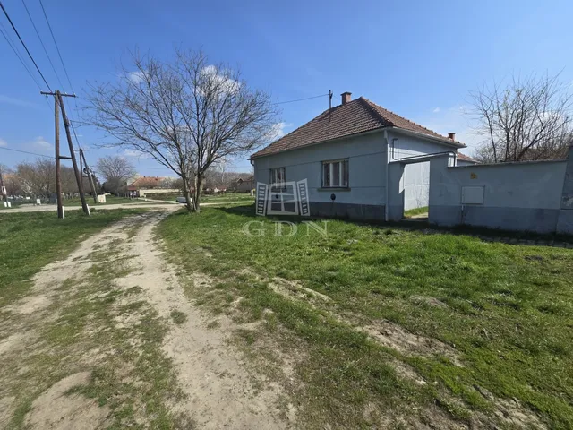 Eladó ház Madaras 77 nm