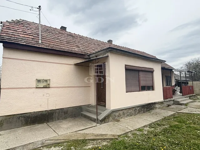 Eladó ház Pörböly 88 nm