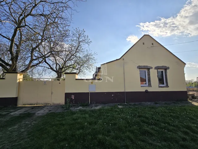 Eladó ház Madaras 145 nm