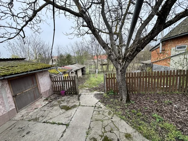 Eladó ház Nagybaracska 86 nm