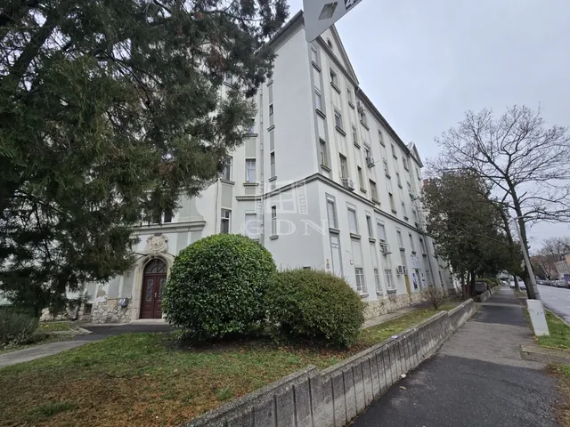 Eladó lakás Pécs, Szigeti külváros 65 nm