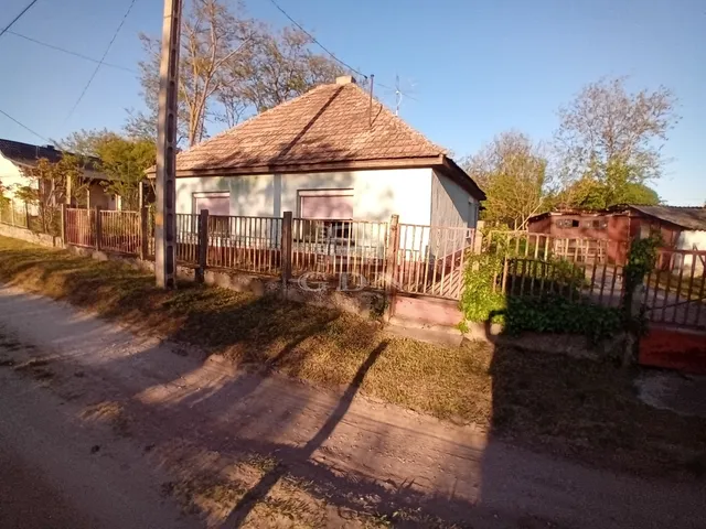 Eladó mezőgazdasági ingatlan Baja 82 nm