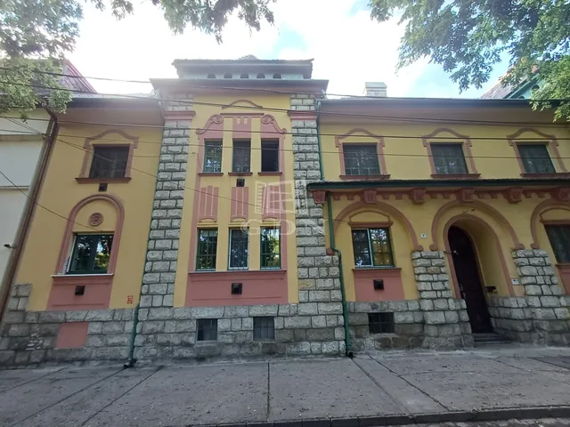 Eladó lakás Baja, Belváros 114 nm