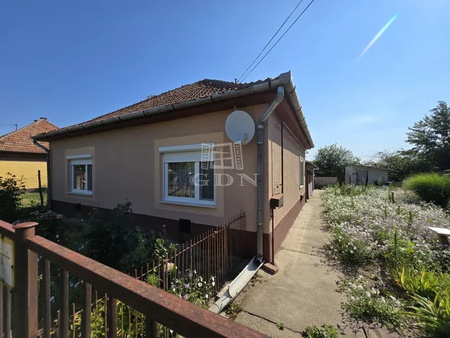 Eladó ház Tataháza 100 nm
