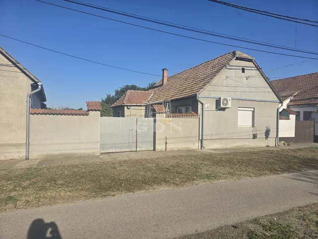 Eladó ház Bácsborsód 80 nm