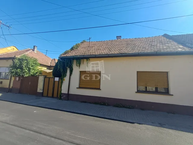 Eladó ház Baja, Belváros 102 nm