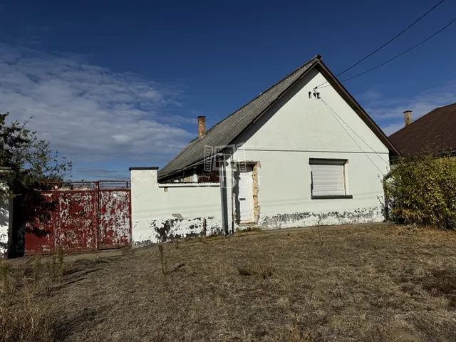 Eladó ház Sükösd 104 nm