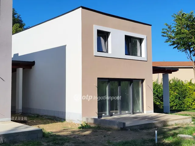 Eladó ház Balatonföldvár 120 nm