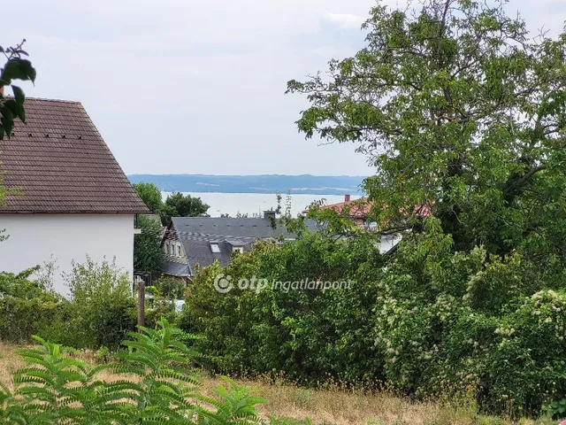 Eladó telek Balatonfüred 751 nm