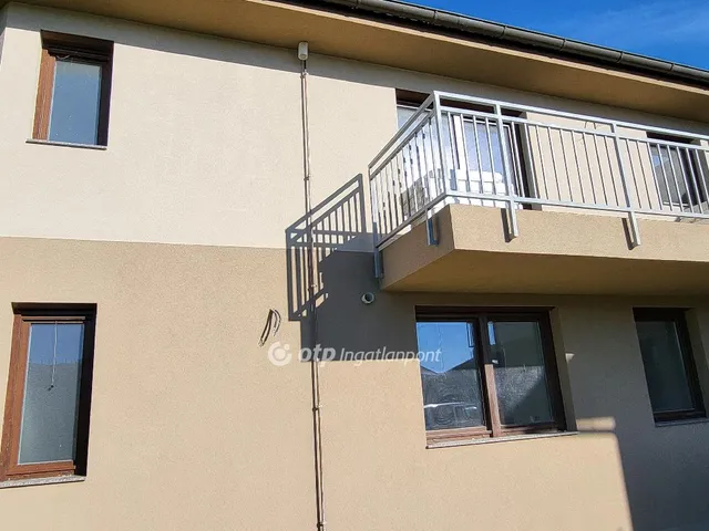 Eladó lakás Szántód 64 nm