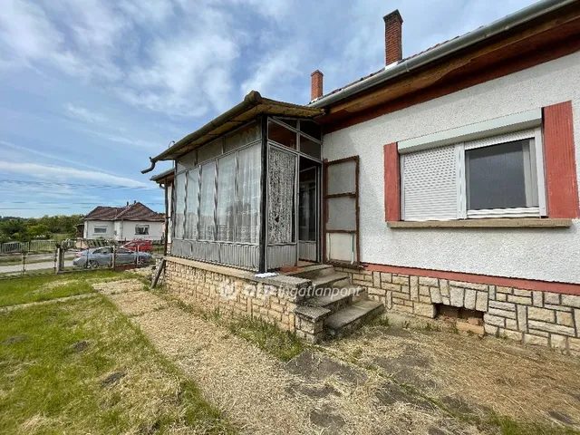 Eladó ház Ságvár 122 nm