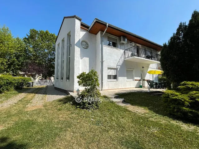 Eladó ház Siófok 287 nm