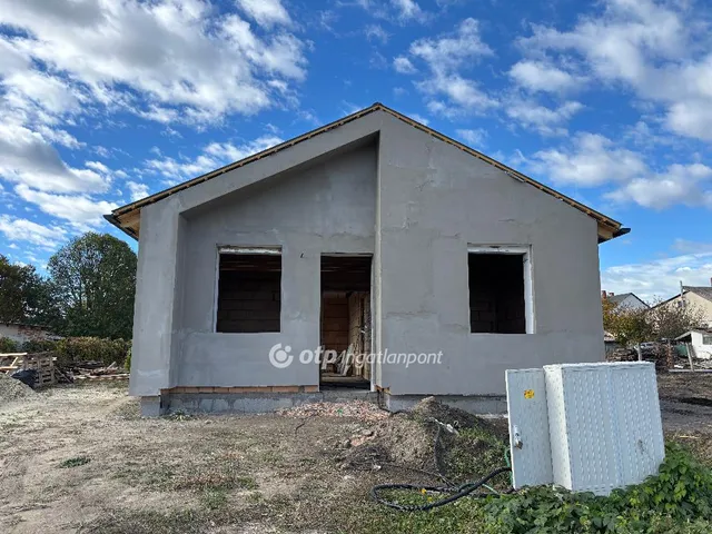 Eladó ház Ságvár 70 nm