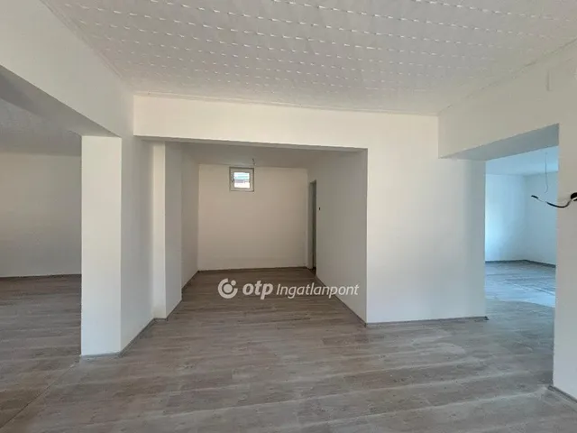 Eladó ház Kánya 73 nm