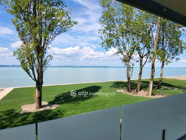 Eladó lakás Balatonszemes 89 nm