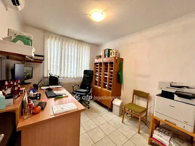 Eladó kereskedelmi és ipari ingatlan Bázakerettye 3900 nm