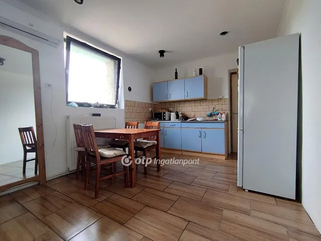 Eladó ház Tamási 61 nm