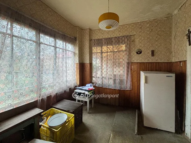 Eladó ház Tab 86 nm