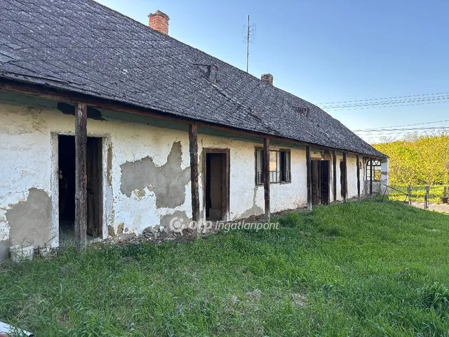 Eladó ház Magyarkeszi 83 nm