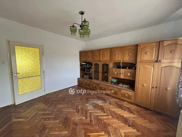 Eladó ház Iregszemcse 187 nm