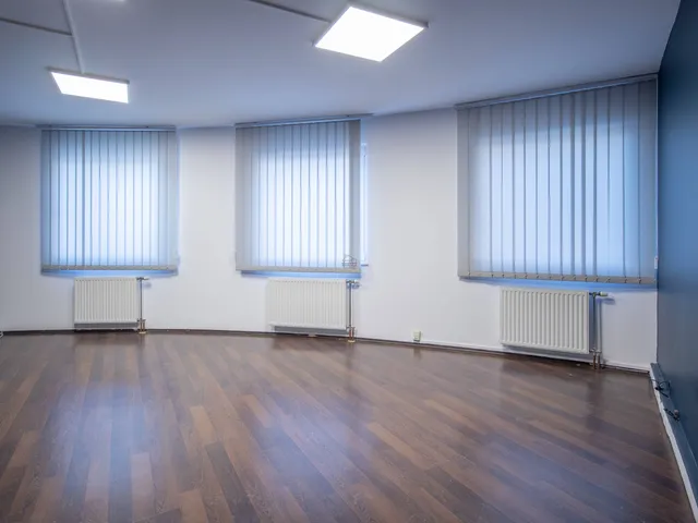 Kiadó kereskedelmi és ipari ingatlan Budapest II. kerület, Rózsadomb 55 nm