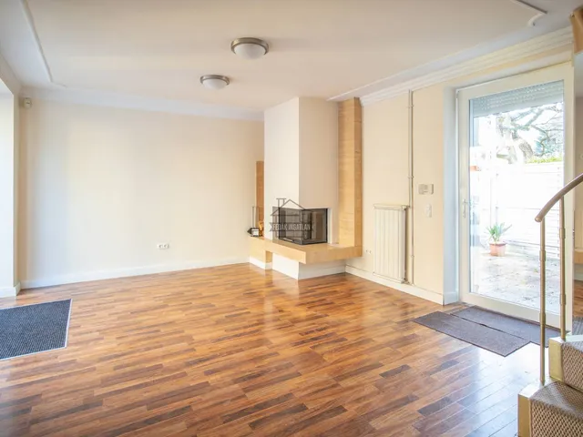 Kiadó kereskedelmi és ipari ingatlan Budapest II. kerület, Lipótmező 120 nm