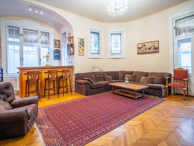 Eladó lakás Budapest VI. kerület 200 nm