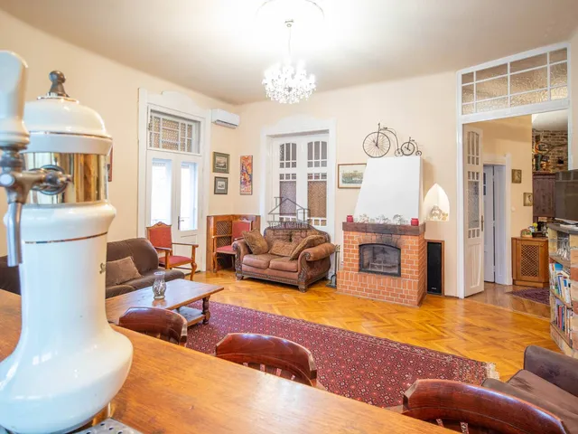 Eladó lakás Budapest VI. kerület 200 nm