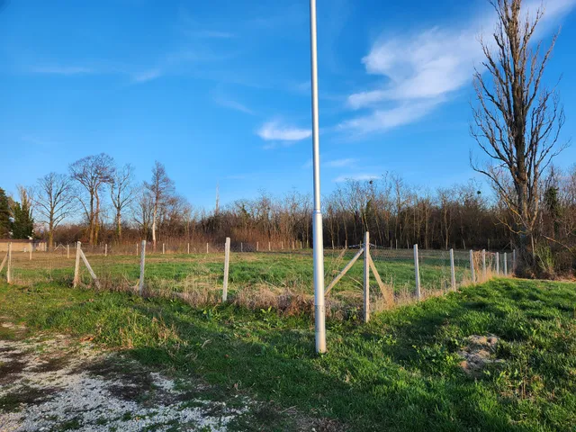 Eladó telek Balatonszárszó 2044 nm