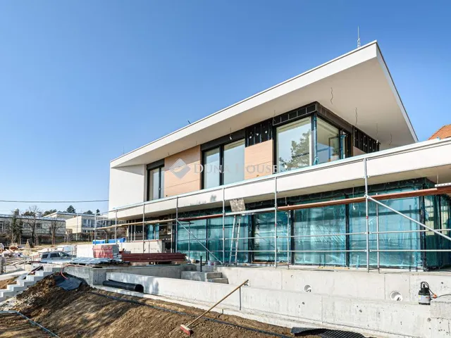 Eladó ház Budapest XII. kerület, Pinty utca 316 nm