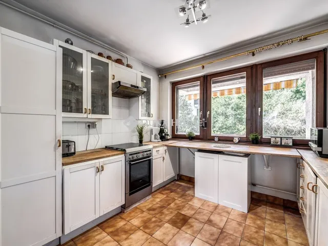 Eladó lakás Budapest XII. kerület, Árnyas út 151 nm