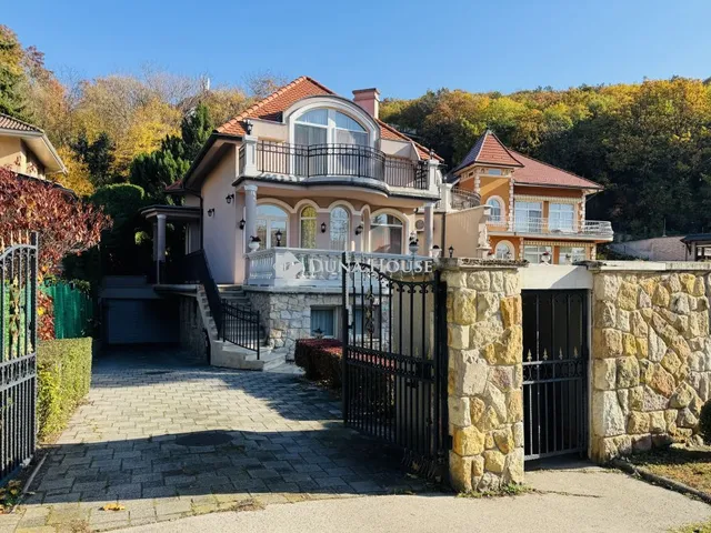 Kiadó ház Budapest III. kerület 250 nm