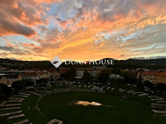 Eladó lakás Budapest III. kerület, Pacsirtamező utca 81 nm