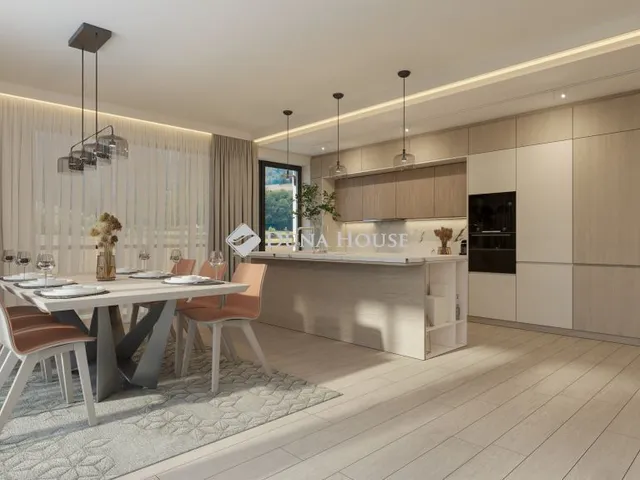 Eladó lakás Budapest II. kerület, Ferenchegyi út 113 nm