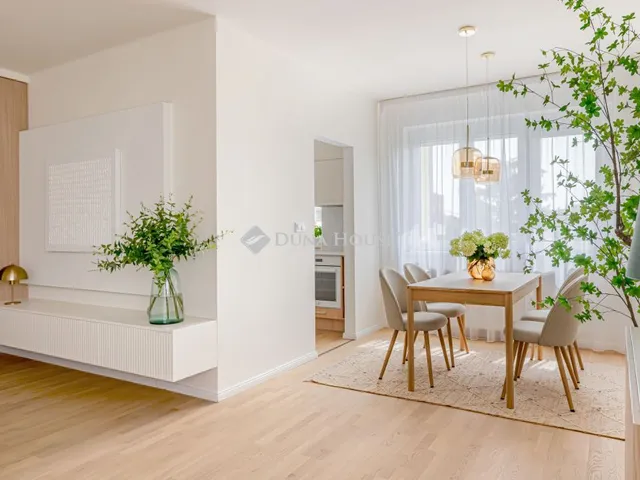 Eladó lakás Budapest XI. kerület, Sasadi út 91 nm