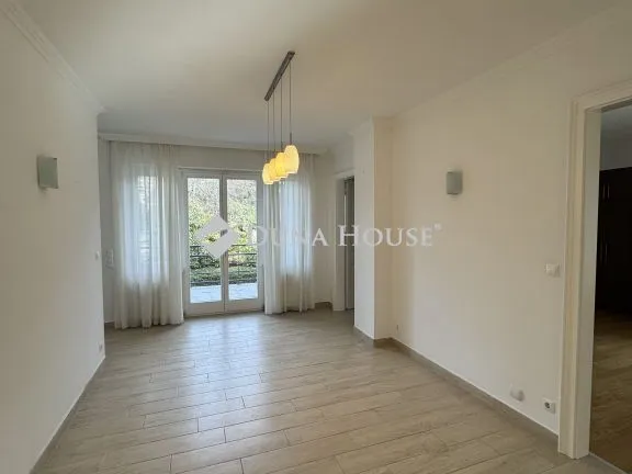 Kiadó ház Budapest XII. kerület, Diós árok 200 nm