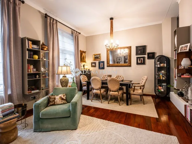 Eladó lakás Budapest II. kerület 156 nm