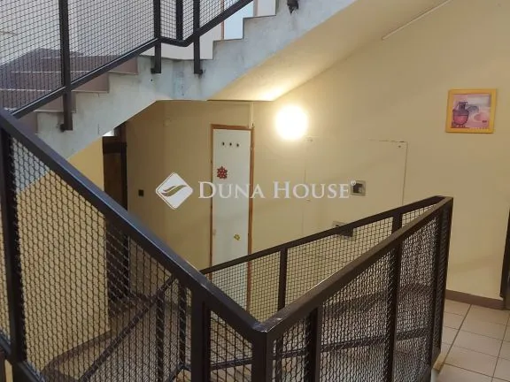 Eladó lakás Budaörs, Szabadság út 133 nm